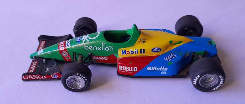 Vintage Onyx Die-Cast Benneton Ford F1.  Scale 1/43.  10cm.  Missing Back Fin.