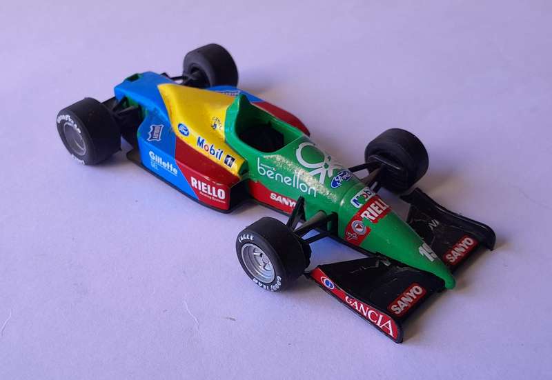 Vintage Onyx Die-Cast Benneton Ford F1.  Scale 1/43.  10cm.  Missing Back Fin.