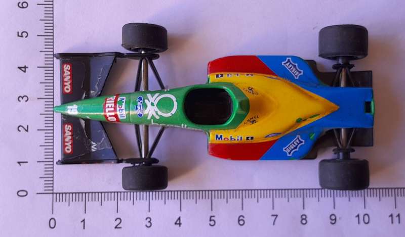 Vintage Onyx Die-Cast Benneton Ford F1.  Scale 1/43.  10cm.  Missing Back Fin.