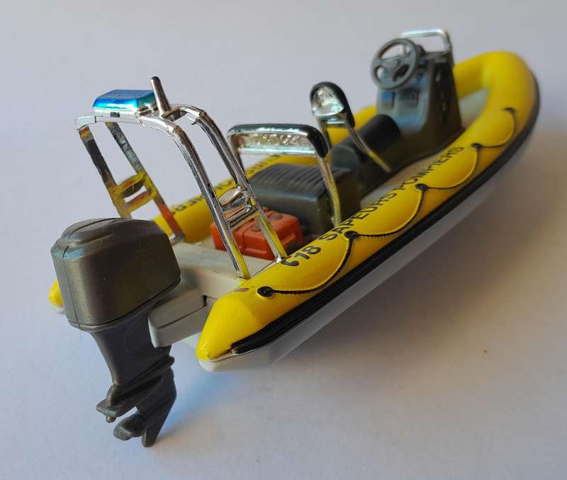 Vintage Bburago Fire Rescue RIB. Swiveling Motor.  13cm