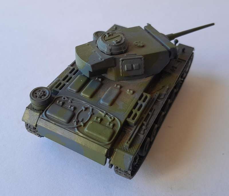 Vintage WW2 Panzer III.  Hand-Painted (Plastic).  8.5cm.  Swiveling Turret.