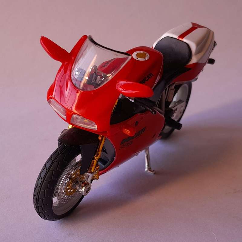 Vintage Bburago Die-Cast Ducati 998R. Scale 1/18.  11.5cm