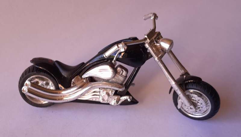 Vintage Maisto Die-Cast Custom Chopper.  13cm