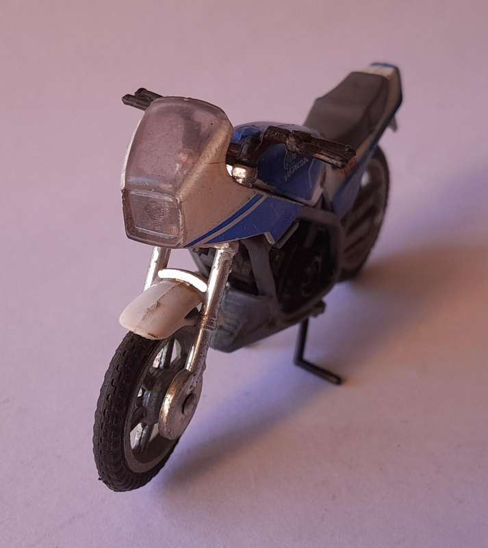 Rare Vintage Die-Cast Honda V45 Interceptor.  8cm.  Possibly Riki Toys.