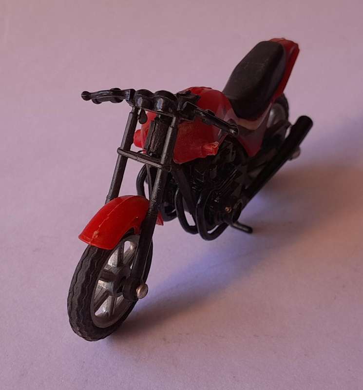 Rare Vintage Kawasaki GPZ 1100. Die-Cast Engine.  No Fairing.  7.5cm