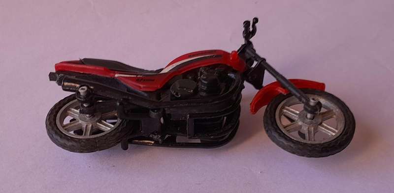 Rare Vintage Kawasaki GPZ 1100. Die-Cast Engine.  No Fairing.  7.5cm