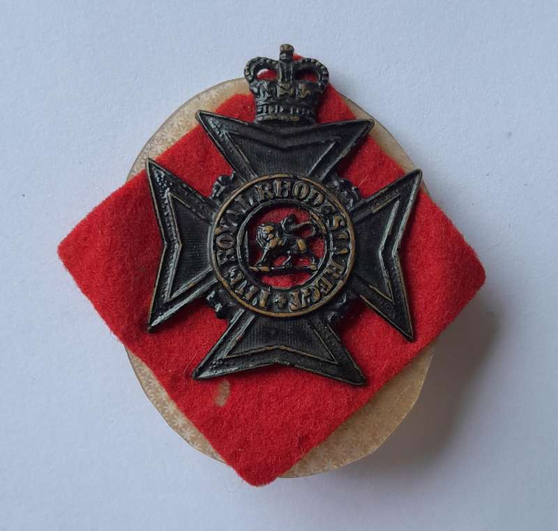 Royal Rhodesia Regiment Beret Badge.  1957-1972.  Lugs Intact.