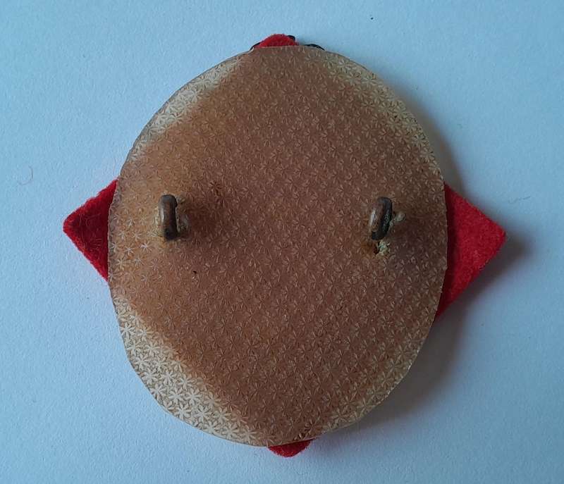 Royal Rhodesia Regiment Beret Badge.  1957-1972.  Lugs Intact.