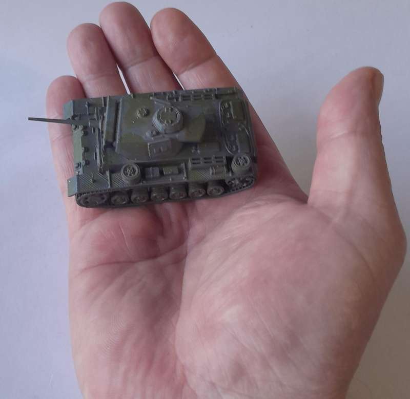Vintage WW2 Panzer III.  Hand-Painted (Plastic).  8.5cm.  Swiveling Turret.