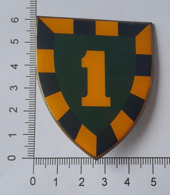 SADF 1 SAI (South African Infantry) Shoulder Flash (Type 1).  2 Pins Intact.