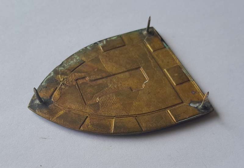 SADF 1 SAI (South African Infantry) Shoulder Flash.  All Pins Intact.