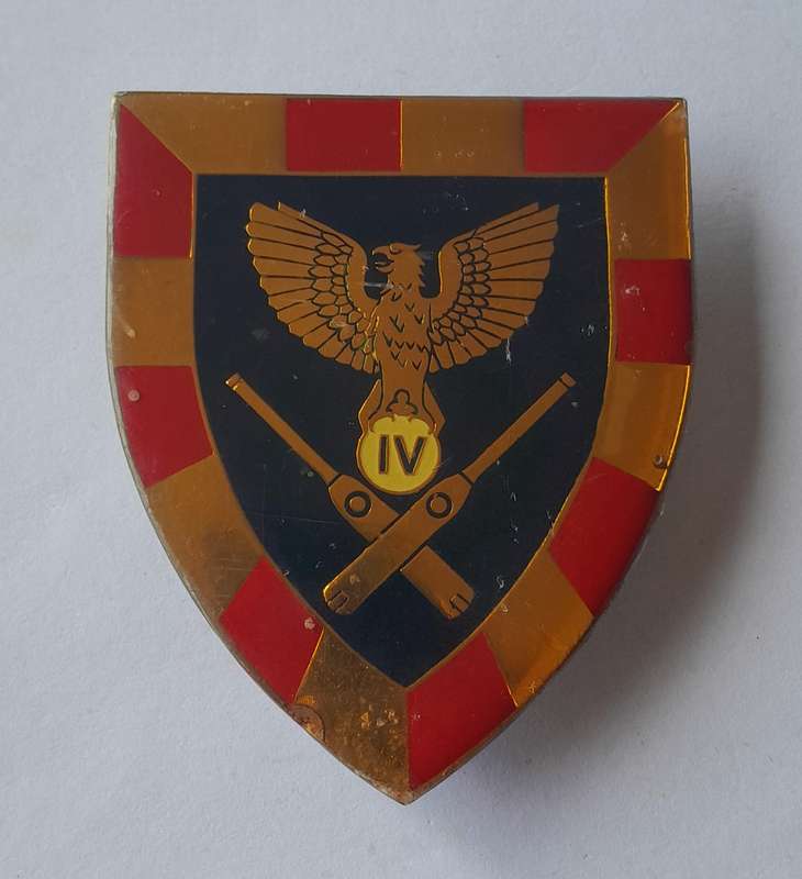 SADF 4 Artillery Regiment Shoulder Flash.  All Pins Intact.