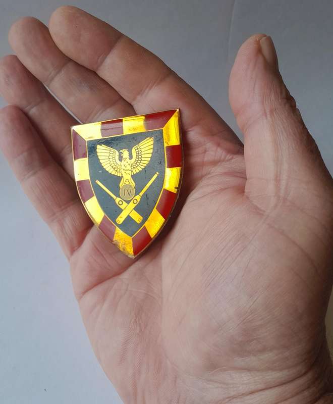 SADF 4 Artillery Regiment Shoulder Flash.  All Pins Intact.