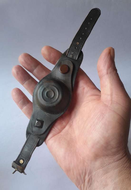 Rare Rhodesian Bush War Army Issue Watchstrap.  Leather Camo.  Near Mint Condition.