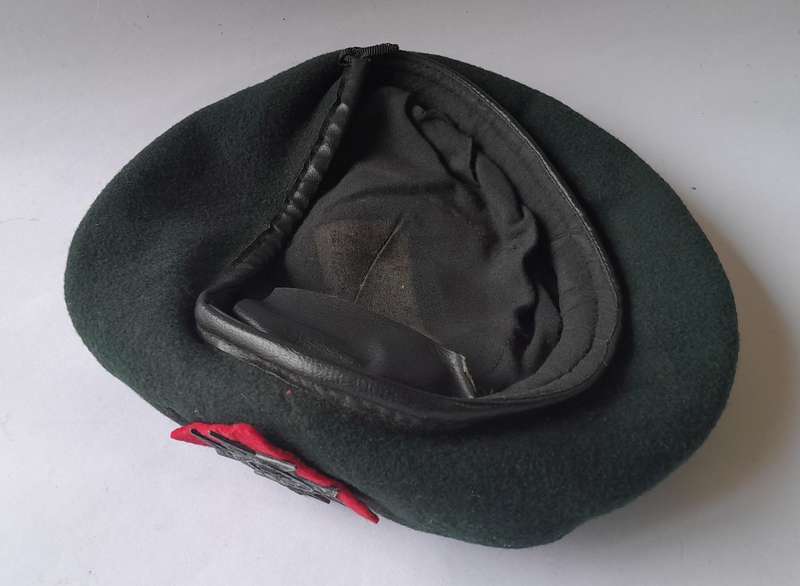 Vintage Rhodesian Regiment Bush War Beret With Badge.