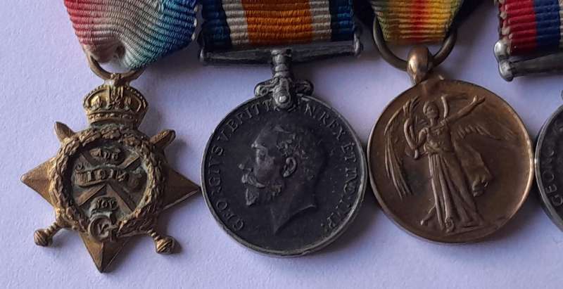 WW1-WW2 Miniature Medal Group.  5 x Medals.