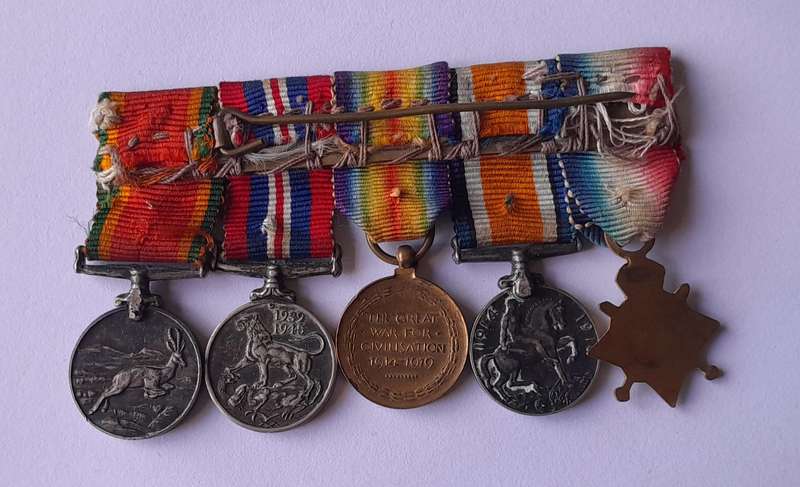 WW1-WW2 Miniature Medal Group.  5 x Medals.