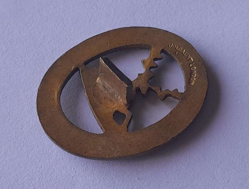 WW2 National Reserve Hertfordshire Sweetheart Badge.  JR Gaunt.  No Clasp.