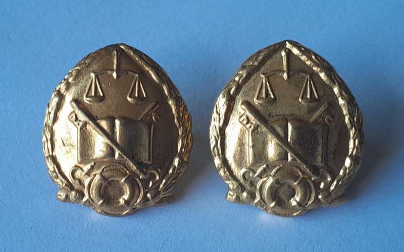 Vintage SA Prison Services Badge Set.  Cap & 2 Collars.  Screw Lugs / Pins Intact.