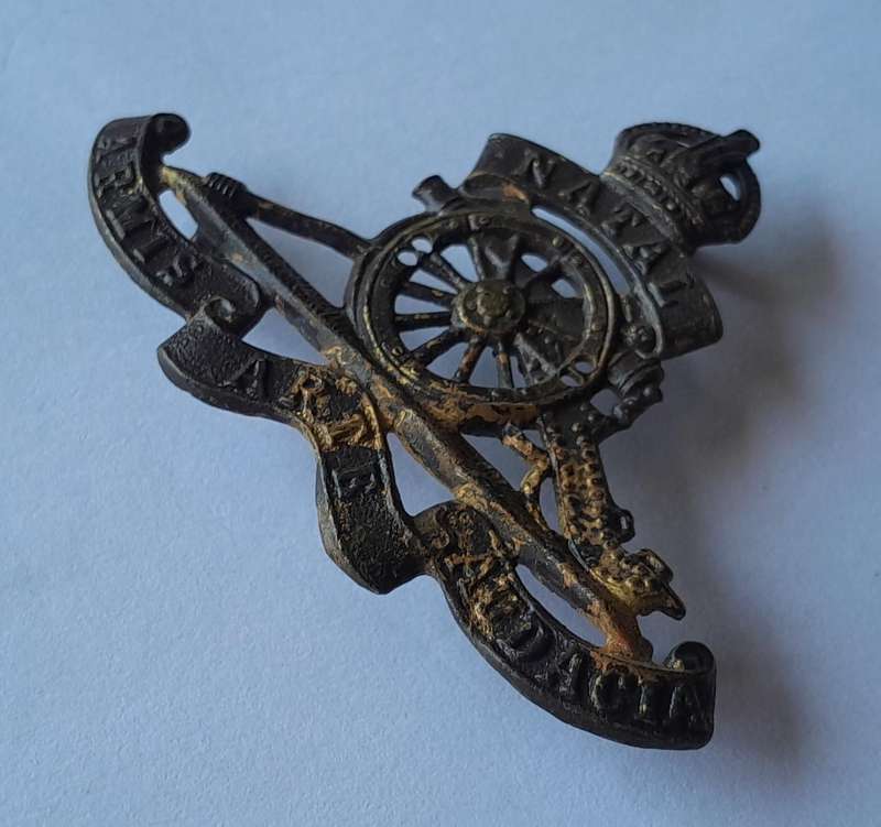 WW2 Natal Field Artillery Cap Badge.  Lugs Intact.