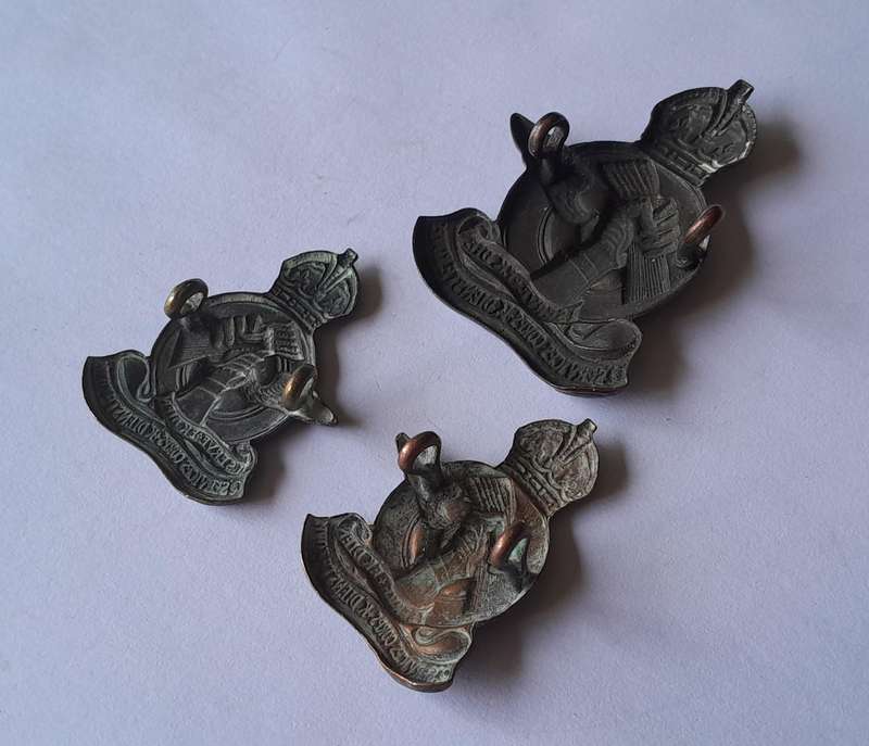 SA Army Q-Services Badge Set.  Cap & 2 Collars (facing).  Lugs Intact.