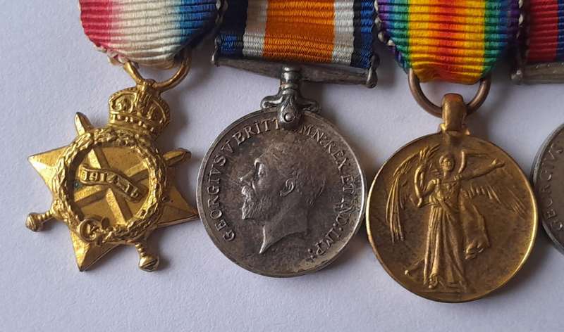 WW1 - WW2 Miniature Medal Group.  5 x Medals.