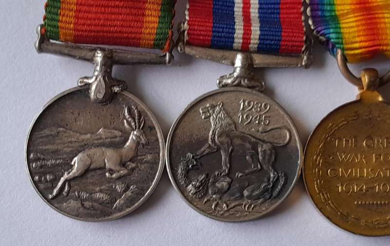 WW1 - WW2 Miniature Medal Group.  5 x Medals.