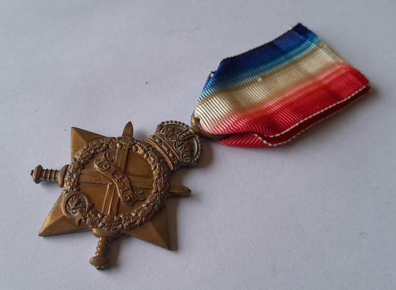 WW1 1914 - 1915 Star Medal to PTE. E.H. WILLS 4TH M.R. (4th Mounted Rifles).