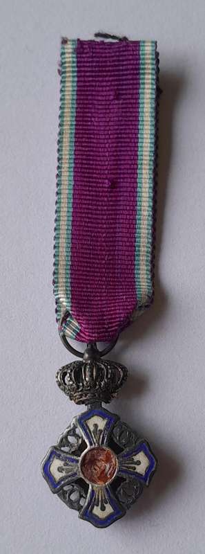 Belgium "Royal Order of the Lion" Knight's Cross Miniature Medal.