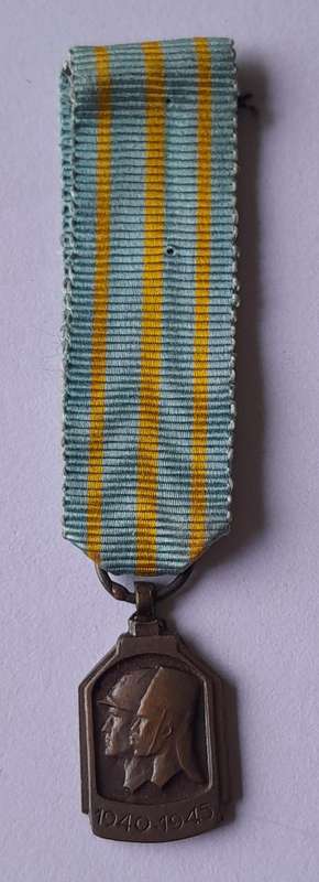 WW2 Belgium African War 1940 - 1945 Miniature Medal.
