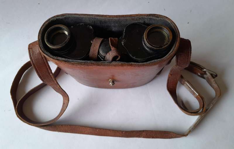 WW2 Pair French Deraisme Fabi Lonrop Roof-Prism Binoculars With Leather Case.