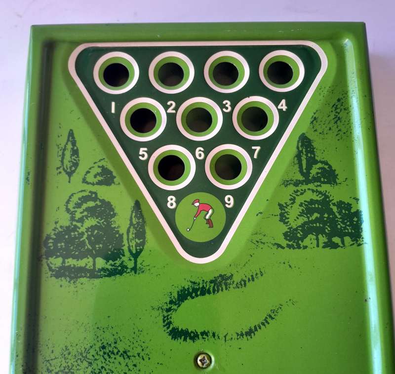 Vintage Tin Plate Table Top Wind Up Mechanical "Play Golf" Game