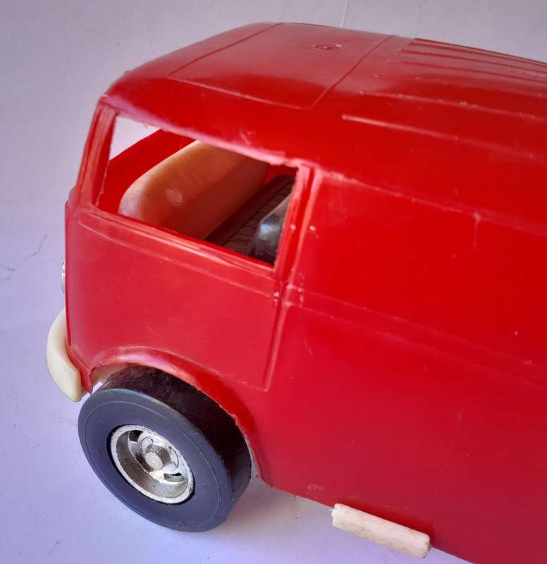 1970's Hawk Model Co VW Bus 25cm