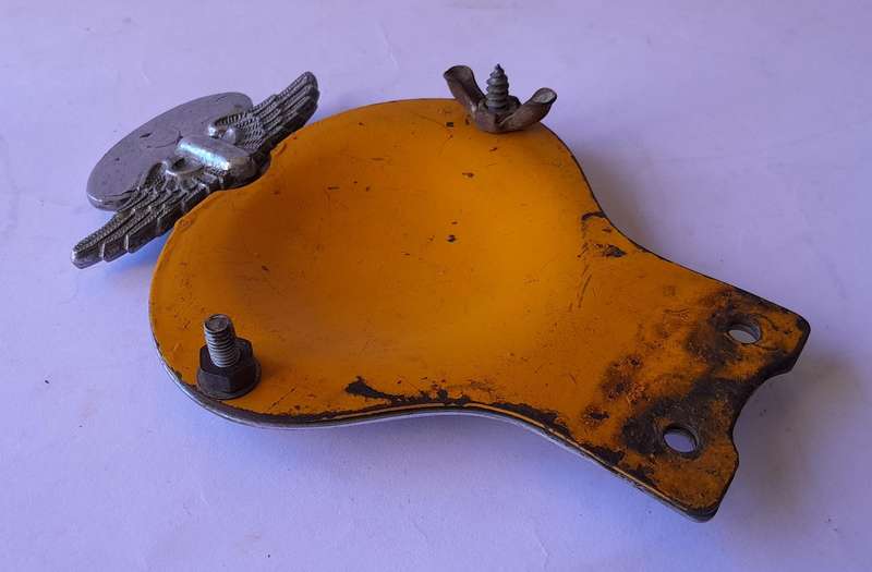 Original AA "Suid-Afrika" Car Badge.  No. L64157.