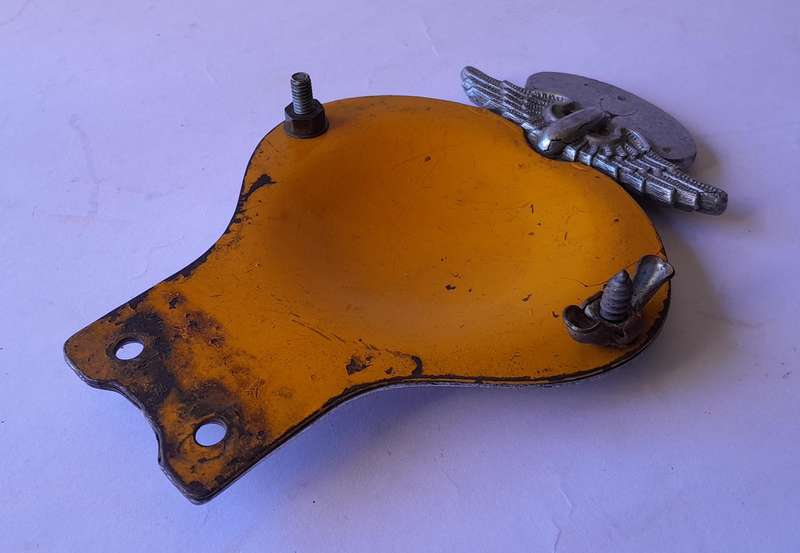 Original AA "Suid-Afrika" Car Badge.  No. L64157.