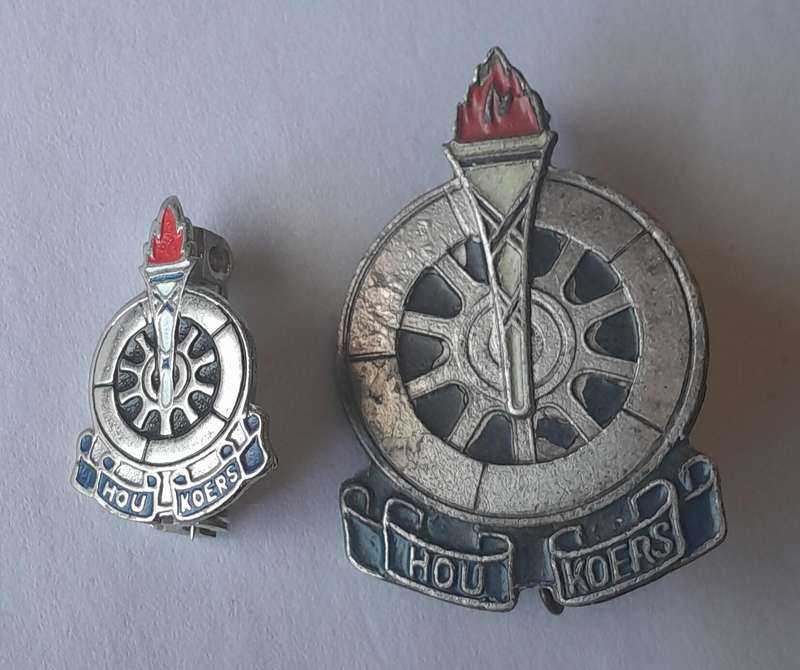 Collection of 2 Vintage Voortrekker Badges.