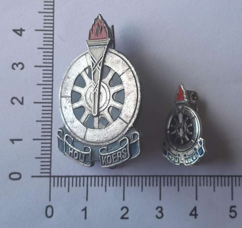 Collection of 2 Vintage Voortrekker Badges.