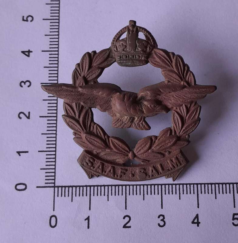 WW2 SA Air Force Cap Badge (Medium Bronze).  Lugs Intact.