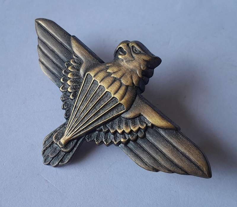 SADF 44 Parachute Battalion Beret Badge.  Screw Lugs Intact.