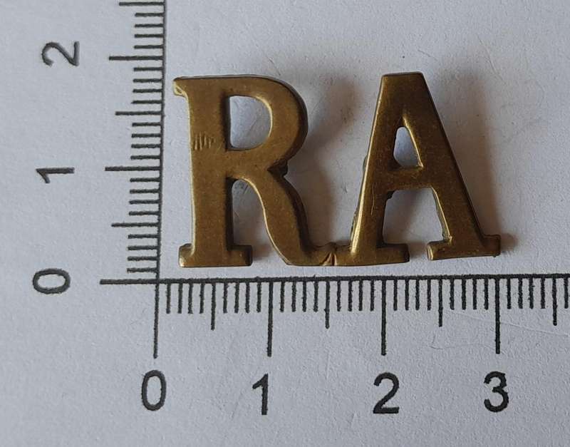Early Royal Artillery Brass Shoulder Title.  No Lugs.