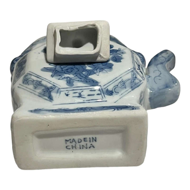 Chinoiserie Teapot Chinese Porcelain Flat Teapot White & Blue Vintage 60s
