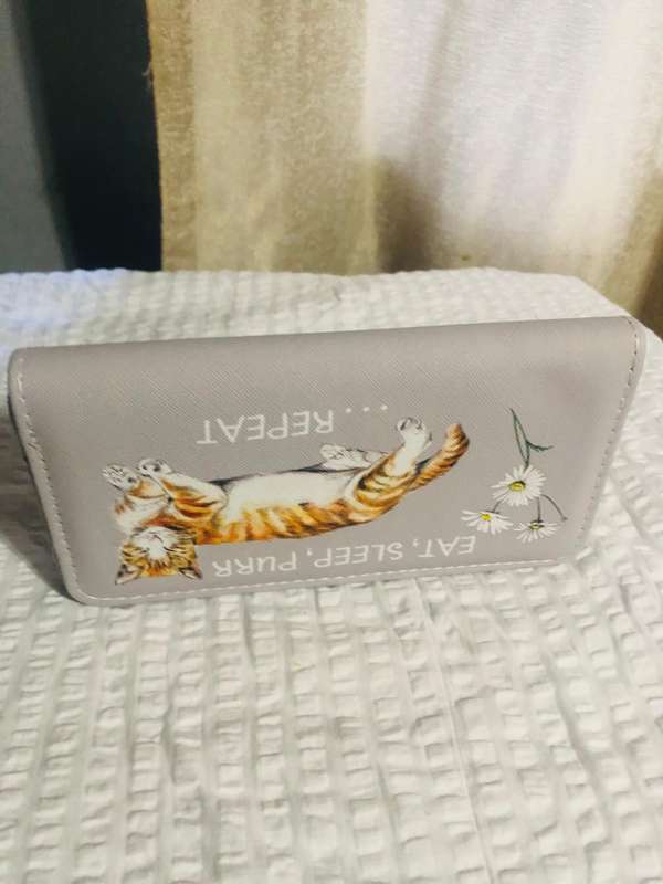 Paw Prints Wallet +Hand &Nail Cream