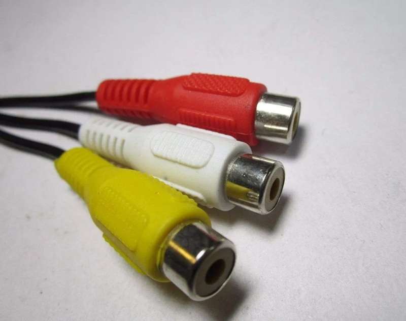 Red White Yellow RCA AV Female Cable Lead to 3.5mm Jack Male Wire