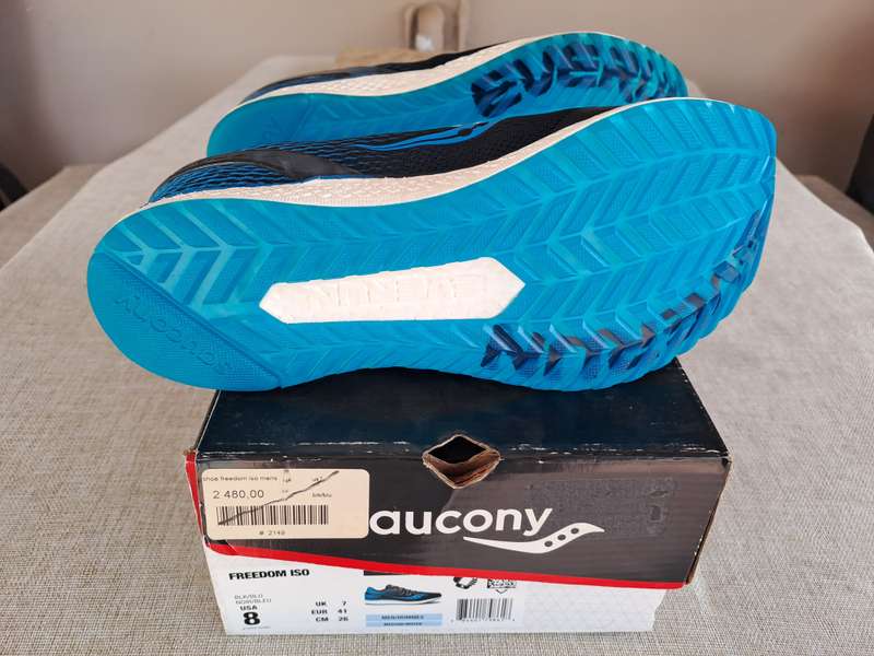 Saucony Freedom Iso mens running shoe - size UK 7 / US 8 / EUR 41 / CM 26
