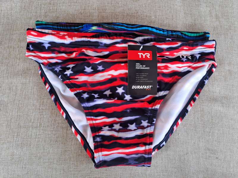 TYR Men's Swimming costume racer - 2 pairs - size 36