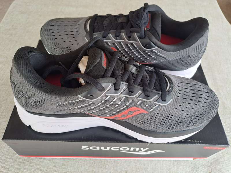 Saucony Ride 13 mens running shoe charcoal-black - size UK 7 / US 8 / EUR 41 / CM 26