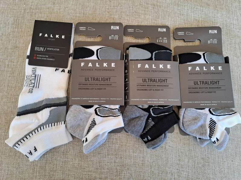 Falke socks, size 8-12, 4 pairs