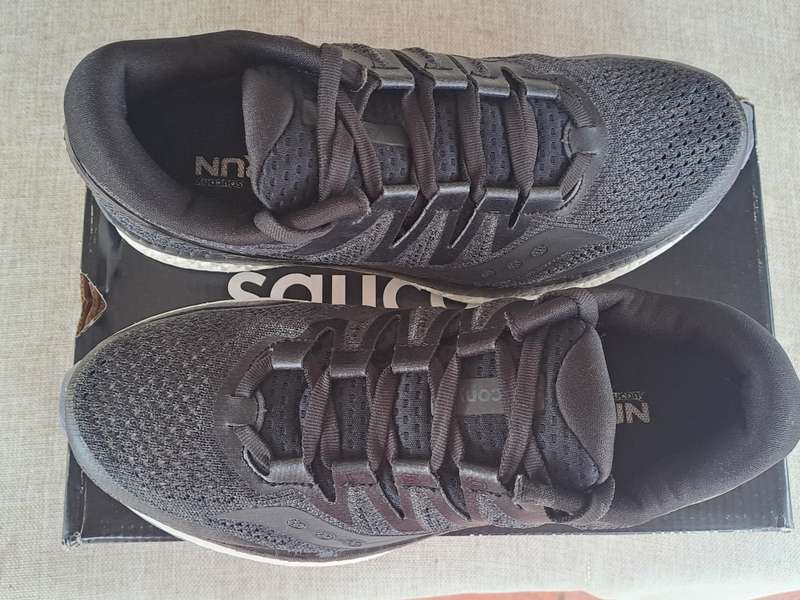 Saucony Freedom Iso 2 ladies running shoe - size UK 5.5 / US 7.5 / EUR 38.5 / CM 24