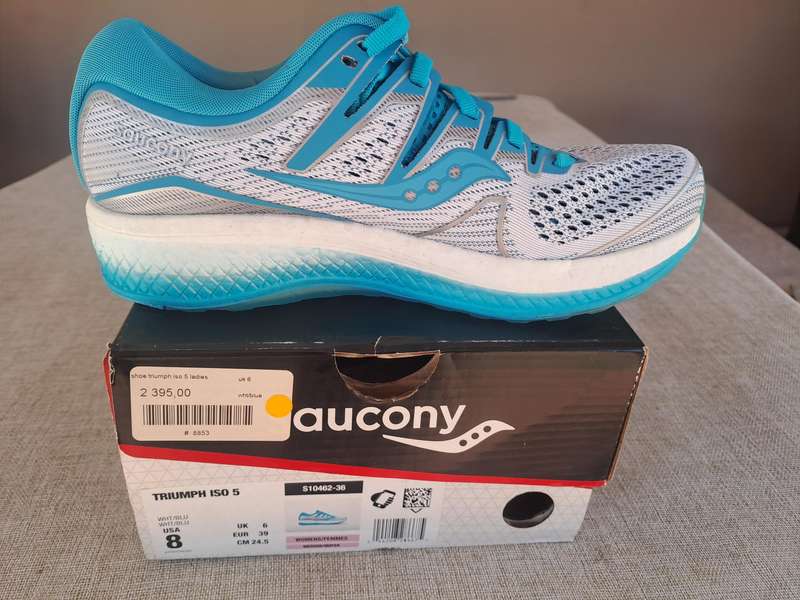 Saucony Triumph Iso 5 ladies running shoe - size UK 6 / US 8 / EUR 39 / CM 24.5