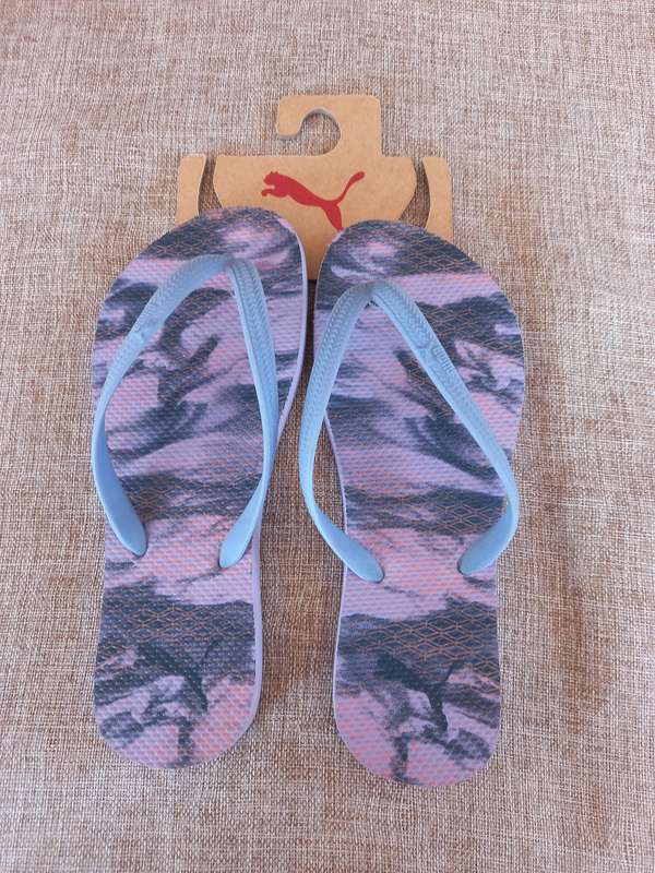 Puma sandals ladies first flip flops: 2 pairs  - size UK 8